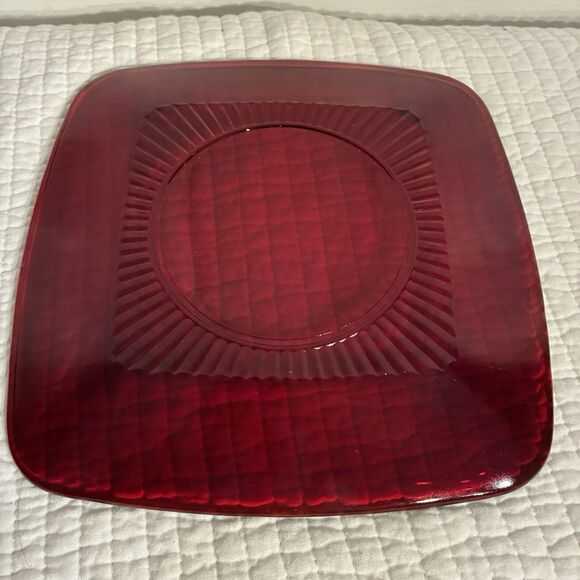 Anchor Hocking 4 Piece Set Of Ruby Red Glass Dishes. Plate, Cup, Saucer, Bowl. - Picture 5 of 12